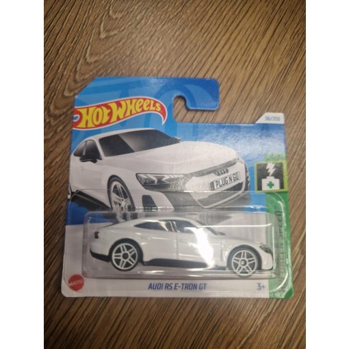 hot wheels audi rs e-tron gt (fehér)