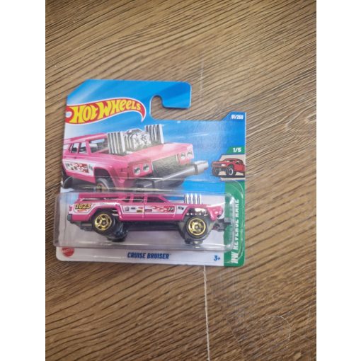 hot wheels cruiser bruiser