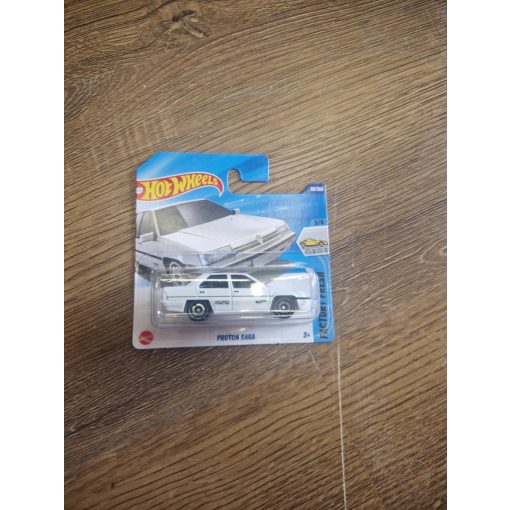 hot wheels proton saga (fehér)